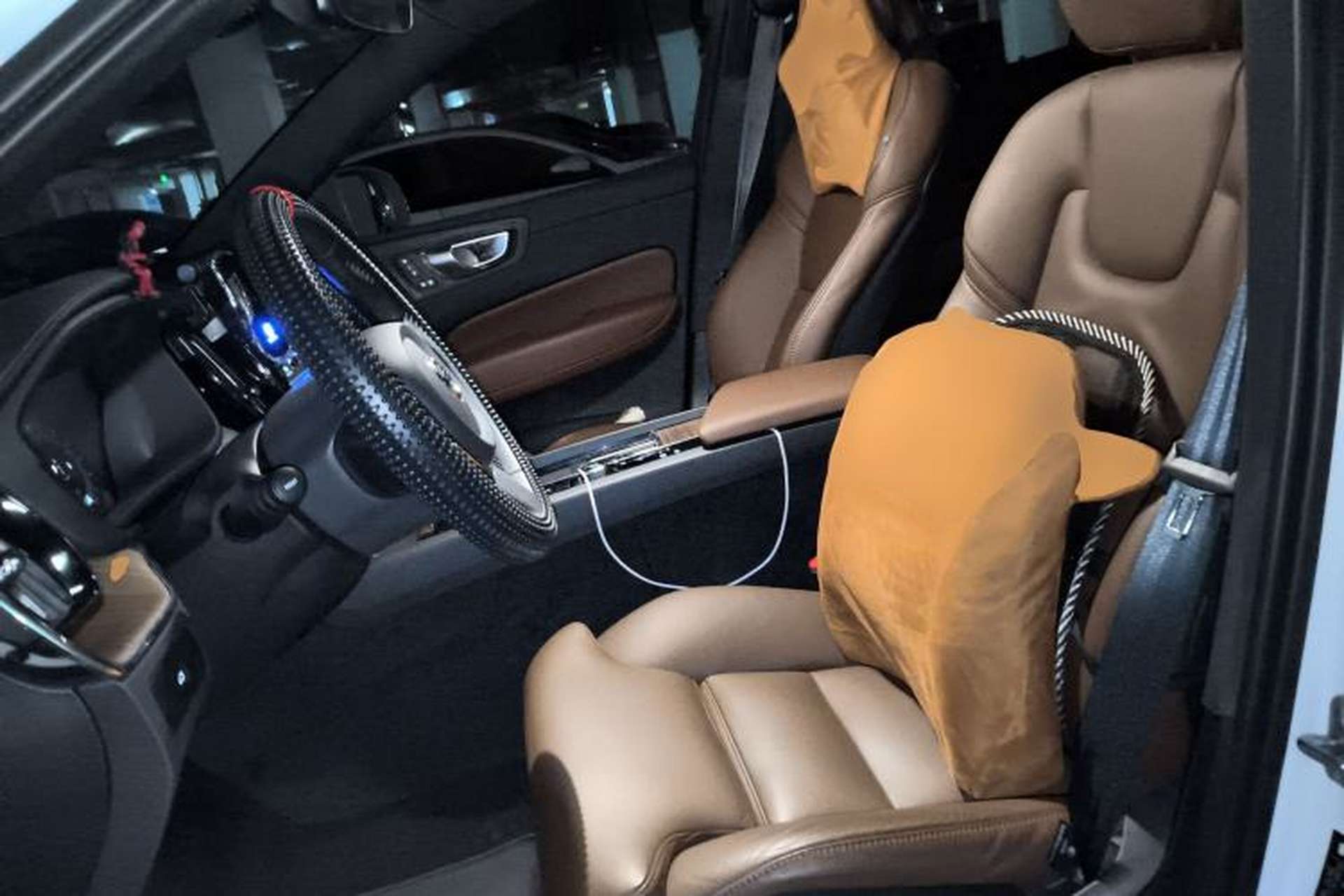 Used Volvo XC60 2023 B5 4x4 Smart Luxury Edition Left Front Seat