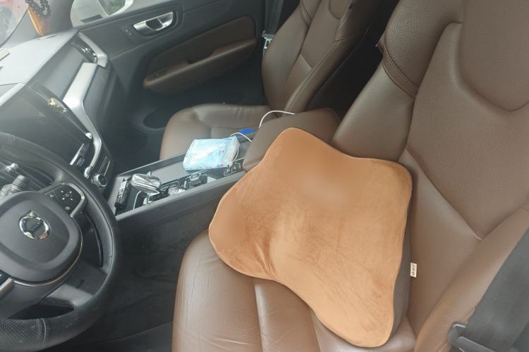 Used Volvo XC60 2023 B5 4x4 Smart Luxury Edition Left Front Seat