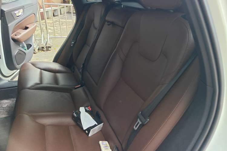 Used Volvo XC60 2023 B5 4x4 Smart Luxury Edition Left Rear Seat