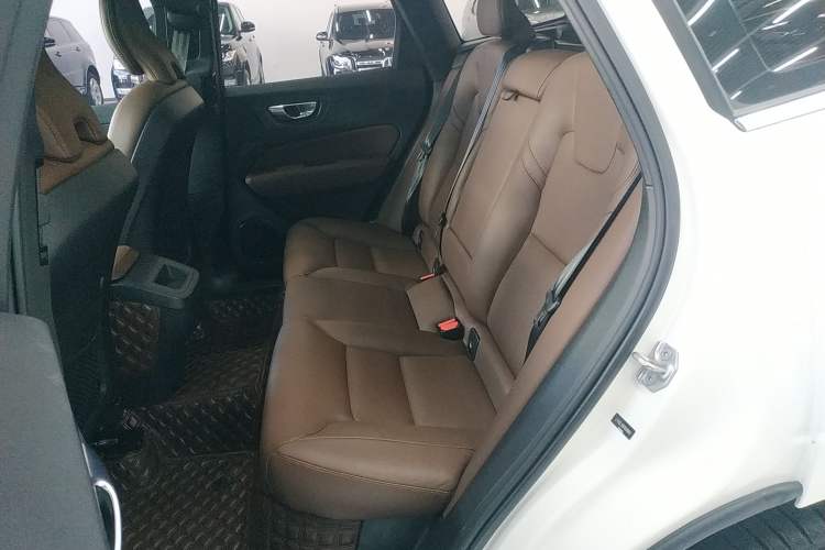 Used Volvo XC60 2023 B5 4x4 Smart Luxury Edition Left Rear Seat