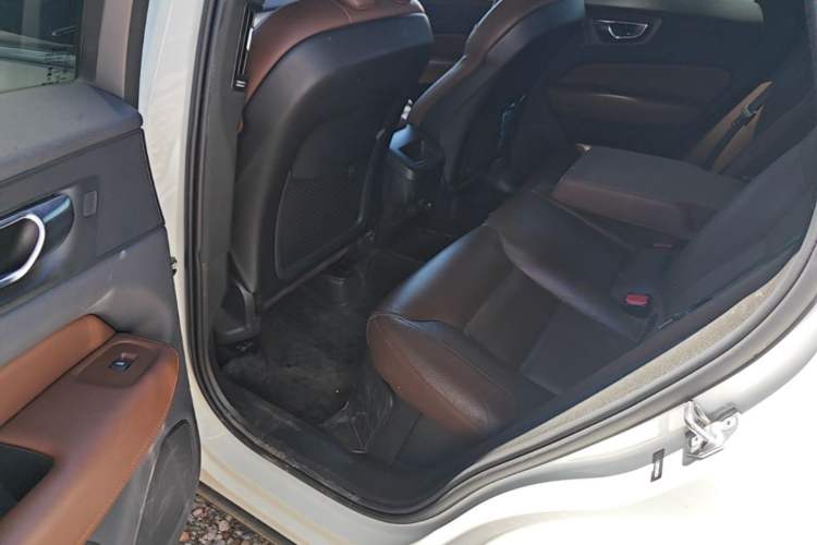 Used Volvo XC60 2023 B5 4x4 Smart Luxury Edition Left Rear Seat