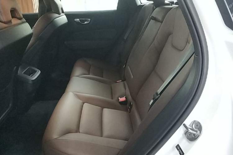 Used Volvo XC60 2023 B5 4x4 Smart Luxury Edition Left Rear Seat