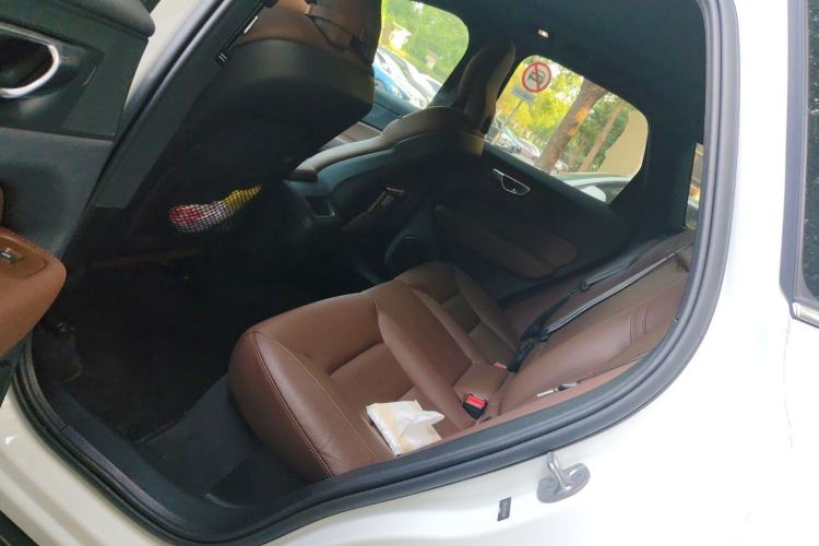 Used Volvo XC60 2023 B5 4x4 Smart Luxury Edition Left Rear Seat