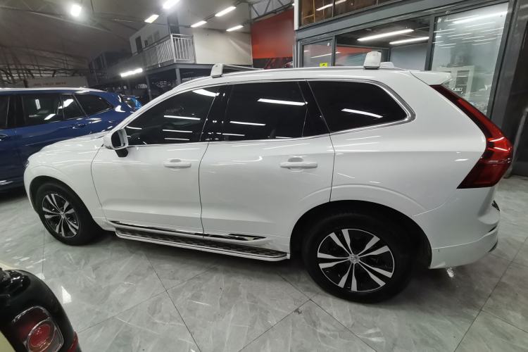 Used Volvo XC60 2023 B5 4x4 Smart Luxury Edition Left Side