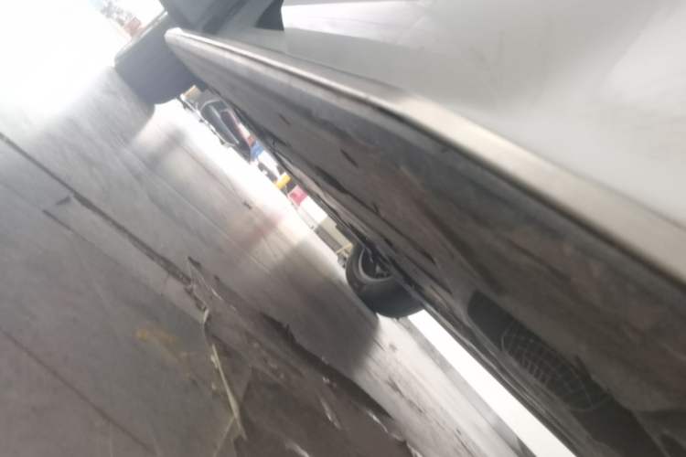 Used Volvo XC60 2023 B5 4x4 Smart Luxury Edition Left Side Sill