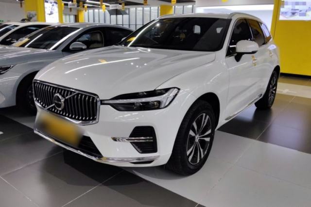 Used Volvo XC60 2023 B5 4x4 Smart Luxury Edition