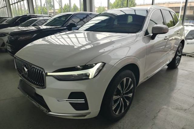 Volvo XC60 2023 B5 4x4 Smart Luxury Edition usado