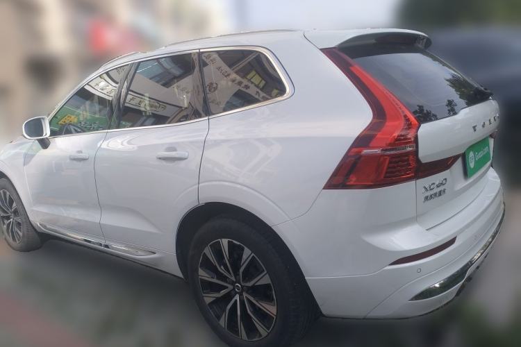 Used Volvo XC60 2023 B5 4x4 Smart Luxury Edition Rear Left 45 Deg