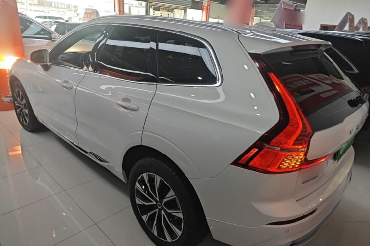 Used Volvo XC60 2023 B5 4x4 Smart Luxury Edition Rear Left 45 Deg