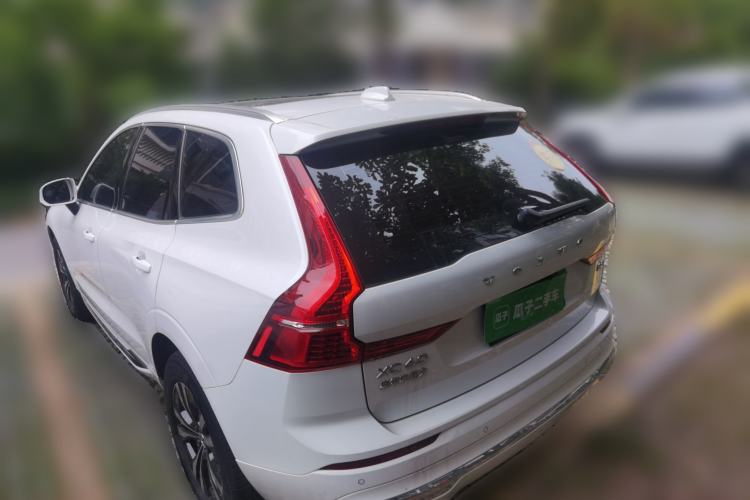 Used Volvo XC60 2023 B5 4x4 Smart Luxury Edition Rear Left 45 Deg