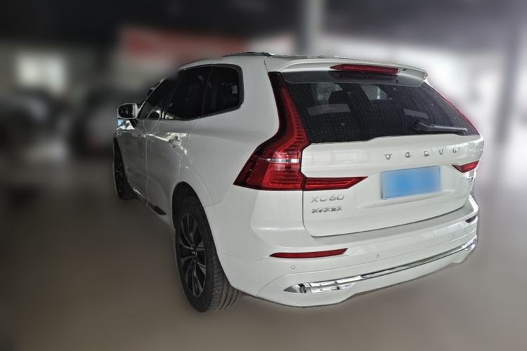 Used Volvo XC60 2023 B5 4x4 Smart Luxury Edition Rear Left 45 Deg