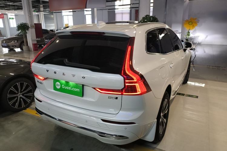 Used Volvo XC60 2023 B5 4x4 Smart Luxury Edition Rear Right 45 Deg