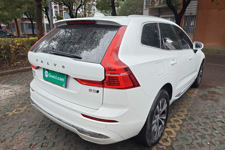 Used Volvo XC60 2023 B5 4x4 Smart Luxury Edition Rear Right 45 Deg