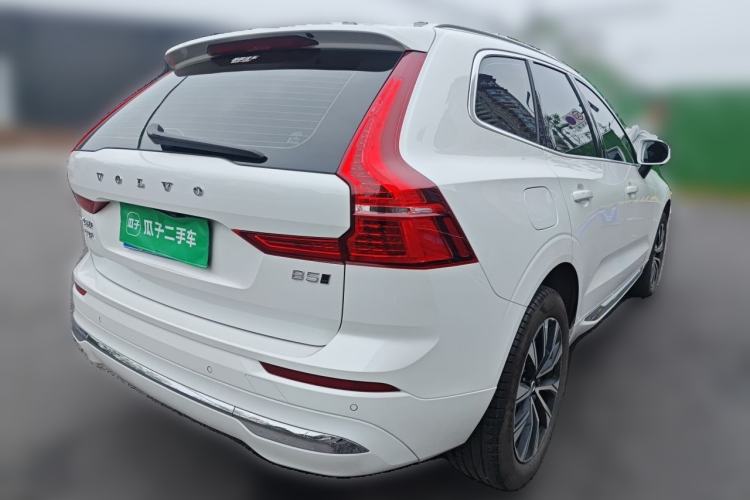 Used Volvo XC60 2023 B5 4x4 Smart Luxury Edition Rear Right 45 Deg