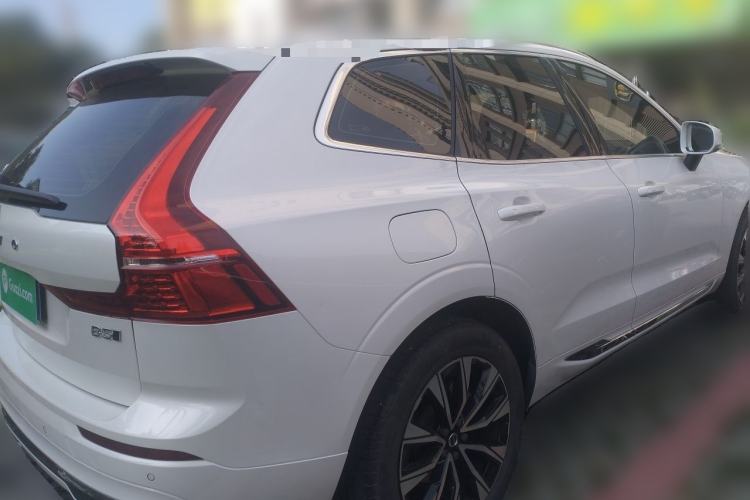 Used Volvo XC60 2023 B5 4x4 Smart Luxury Edition Rear Right 45 Deg