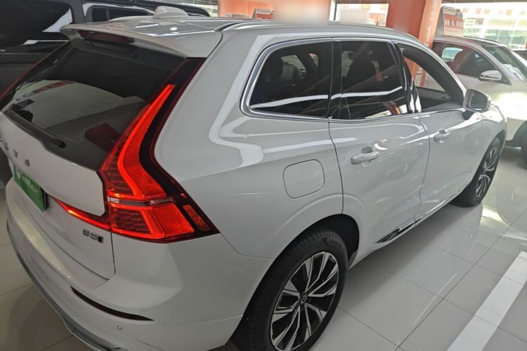 Used Volvo XC60 2023 B5 4x4 Smart Luxury Edition Rear Right 45 Deg