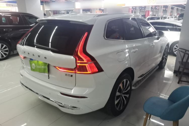 Used Volvo XC60 2023 B5 4x4 Smart Luxury Edition Rear Right 45 Deg