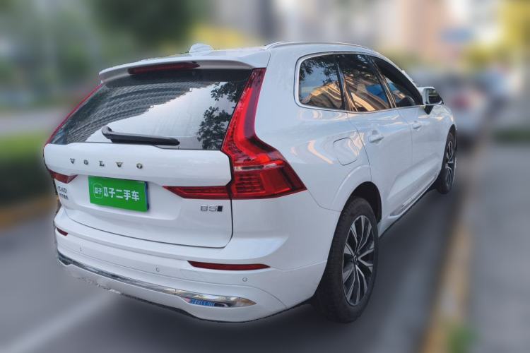 Used Volvo XC60 2023 B5 4x4 Smart Luxury Edition Rear Right 45 Deg
