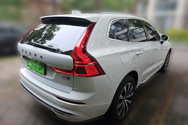Used Volvo XC60 2023 B5 4x4 Smart Luxury Edition Rear Right 45 Deg