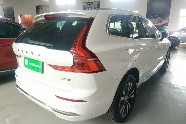 Used Volvo XC60 2023 B5 4x4 Smart Luxury Edition Rear Right 45 Deg