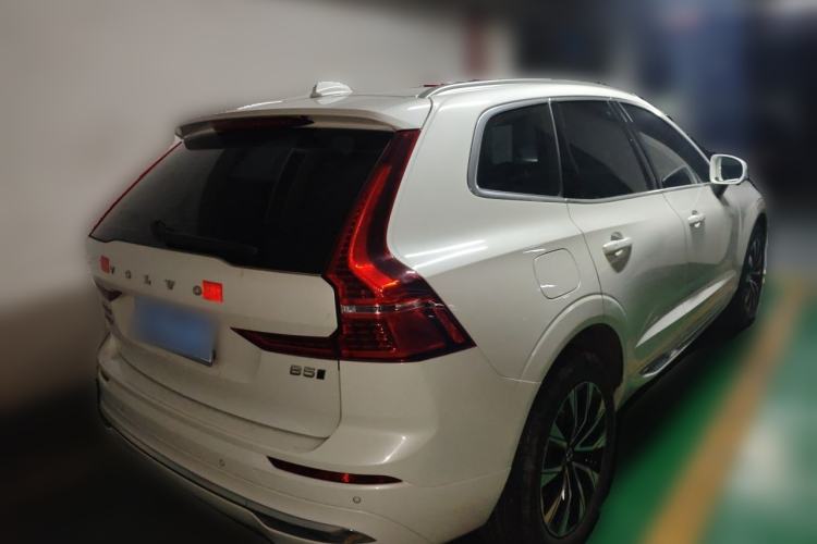 Used Volvo XC60 2023 B5 4x4 Smart Luxury Edition Rear Right 45 Deg