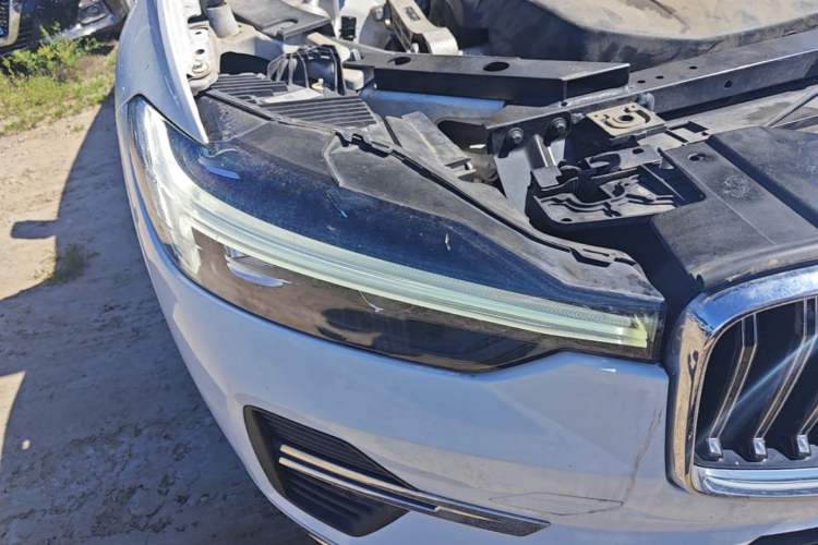 Used Volvo XC60 2023 B5 4x4 Smart Luxury Edition Right Front Headlight