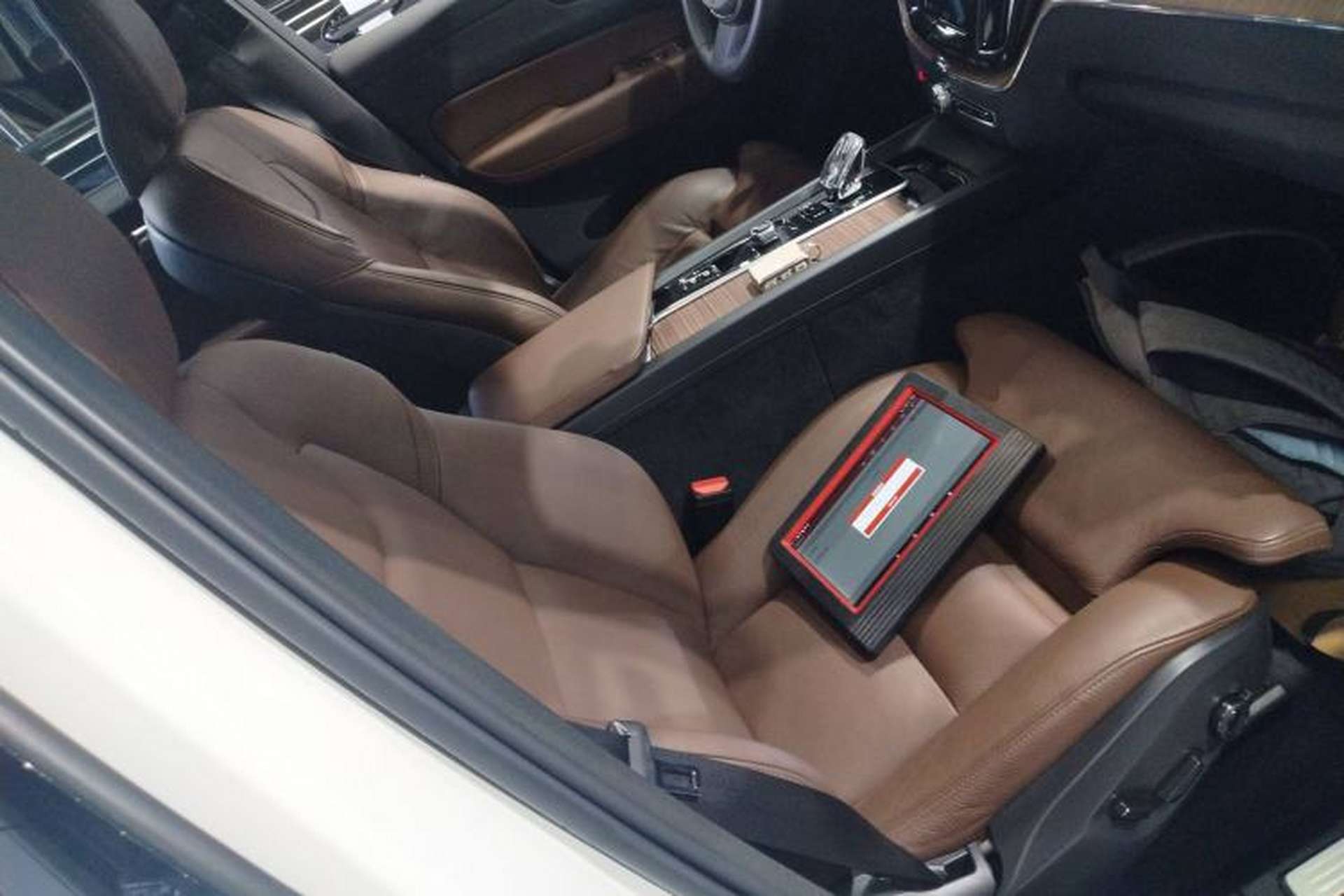 Used Volvo XC60 2023 B5 4x4 Smart Luxury Edition Right Front Seat