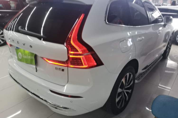 Used Volvo XC60 2023 B5 4x4 Smart Luxury Edition Right Rear Taillight
