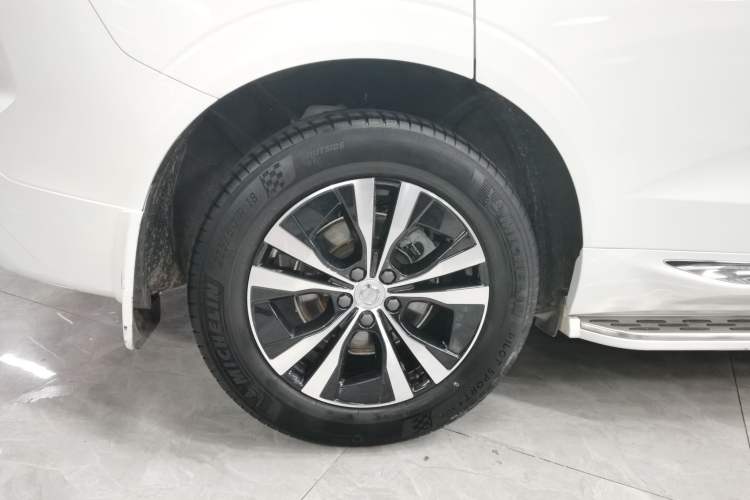 Used Volvo XC60 2023 B5 4x4 Smart Luxury Edition Right Rear Wheel Hub