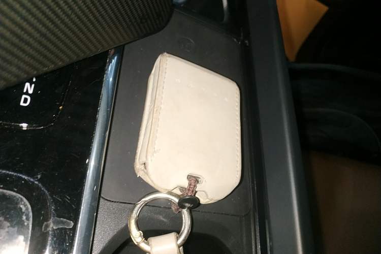 Used Volvo XC60 2023 B5 4x4 Smart Luxury Edition Vehicle Key