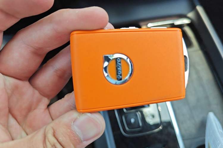 Used Volvo XC60 2023 B5 4x4 Smart Luxury Edition Vehicle Key