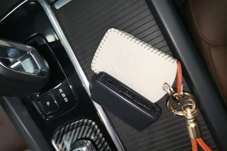 Used Volvo XC60 2023 B5 4x4 Smart Luxury Edition Vehicle Key