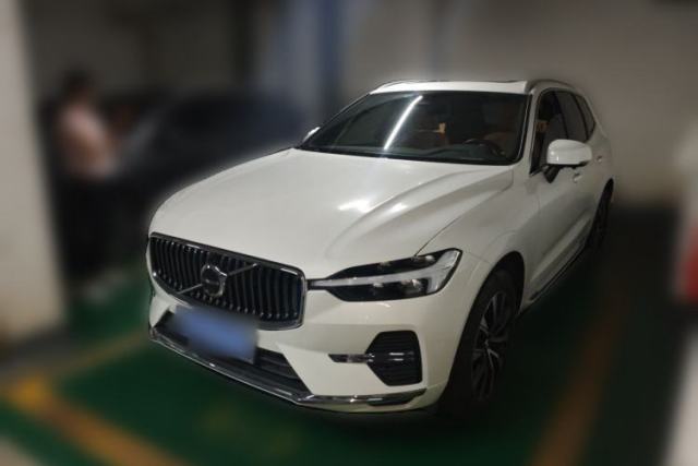 Used Volvo XC60 2023 B5 4x4 Smart Luxury Edition