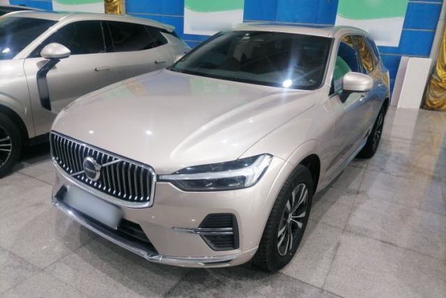 Used Volvo XC60 2023 B5 4x4 Smart Luxury Edition