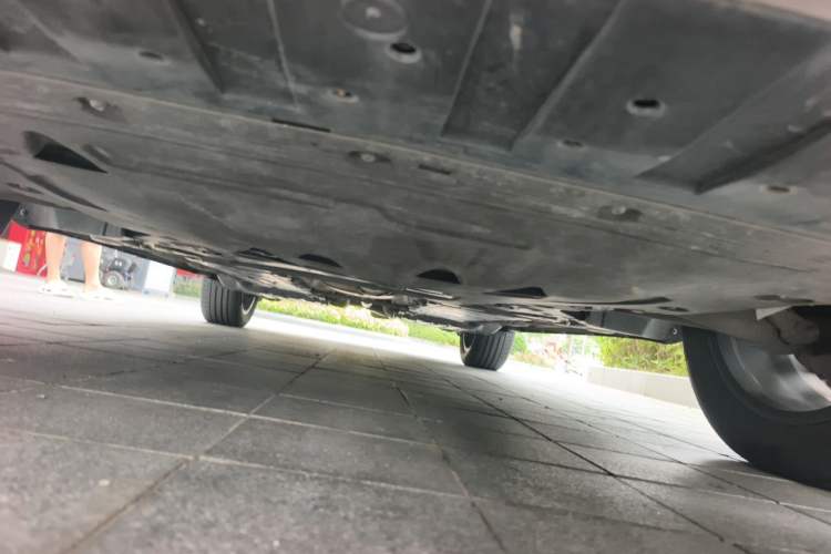 Used Volvo XC60 2023 B5 4x4 Smart Luxury Edition Chassis Front