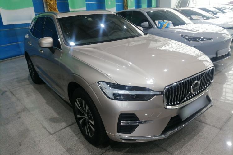 Used Volvo XC60 2023 B5 4x4 Smart Luxury Edition Exterior 1