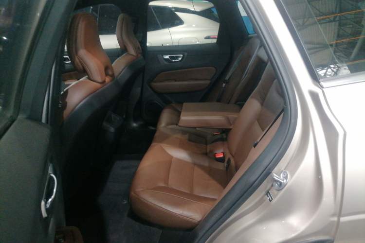 Used Volvo XC60 2023 B5 4x4 Smart Luxury Edition Left Rear Seat