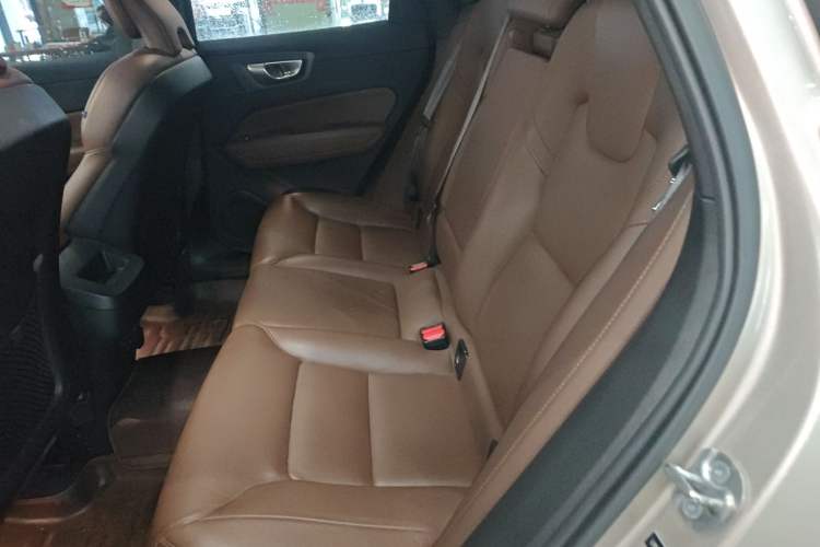 Used Volvo XC60 2023 B5 4x4 Smart Luxury Edition Left Rear Seat