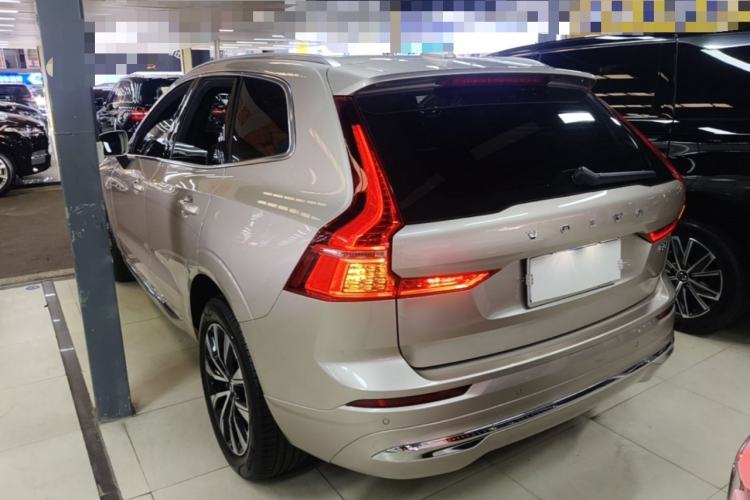 Used Volvo XC60 2023 B5 4x4 Smart Luxury Edition Rear Left 45 Deg
