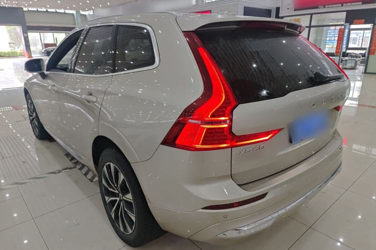 Used Volvo XC60 2023 B5 4x4 Smart Luxury Edition Rear Left 45 Deg
