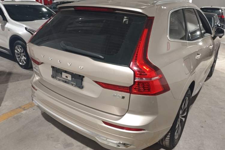 Used Volvo XC60 2023 B5 4x4 Smart Luxury Edition Rear Right 45 Deg