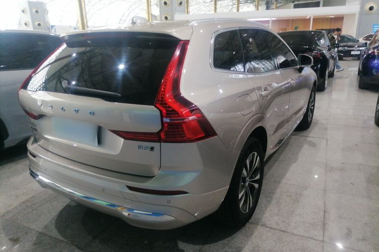Used Volvo XC60 2023 B5 4x4 Smart Luxury Edition Rear Right 45 Deg
