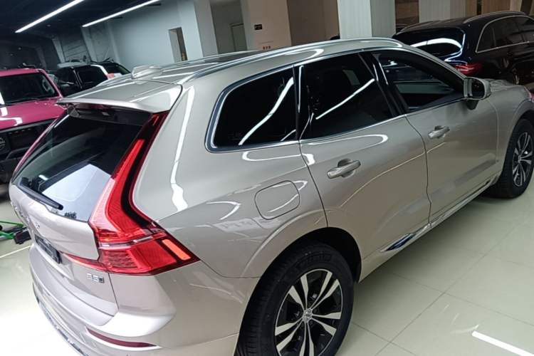 Used Volvo XC60 2023 B5 4x4 Smart Luxury Edition Rear Right 45 Deg