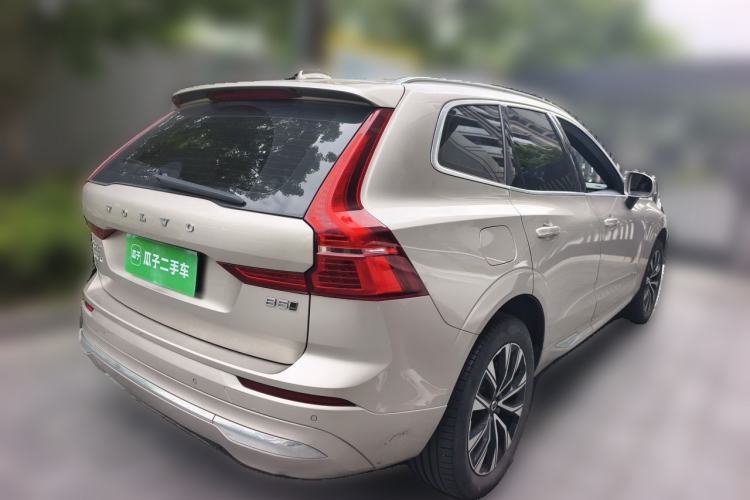 Used Volvo XC60 2023 B5 4x4 Smart Luxury Edition Rear Right 45 Deg