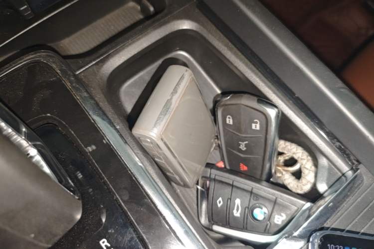Used Volvo XC60 2023 B5 4x4 Smart Luxury Edition Vehicle Key