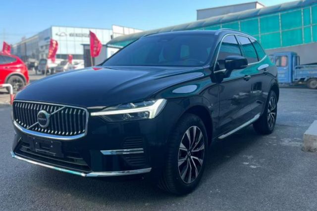 Used Volvo XC60 2024 B5 4x4 Smart Luxury Edition