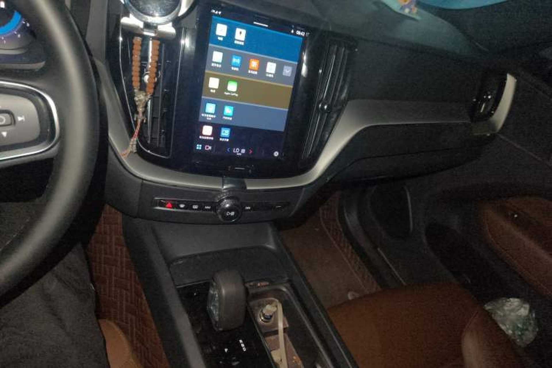 Used Volvo XC60 2024 B5 4x4 Smart Luxury Edition Audio And AC Panel