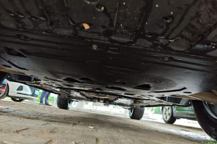 Used Volvo XC60 2024 B5 4x4 Smart Luxury Edition Chassis Front