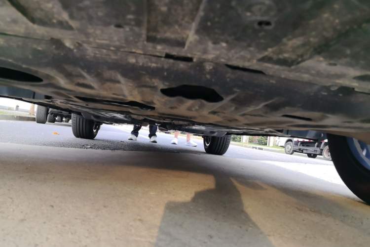 Used Volvo XC60 2024 B5 4x4 Smart Luxury Edition Chassis Front