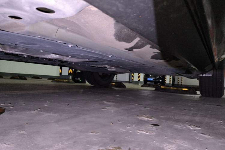 Used Volvo XC60 2024 B5 4x4 Smart Luxury Edition Chassis Front Left